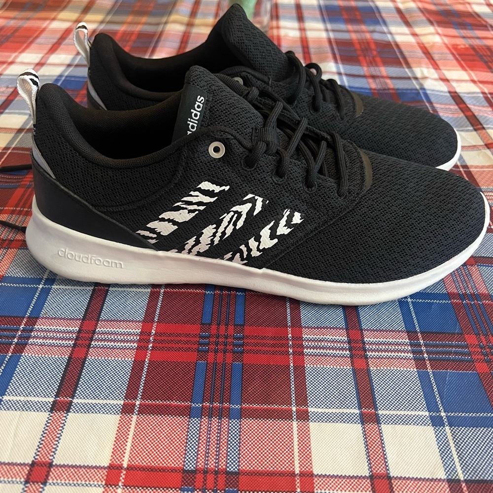 Adidas Women's Cloudfoam Comfort Black and White Zebra Stripe Sneakers